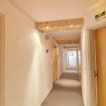 شقة 4 Pers Avec Balcon, Parking Couvert Et Wifi Gratuit - Fr-1-178-175 *