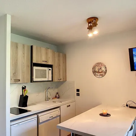 4 Pers Avec Balcon, Parking Couvert Et Wifi Gratuit - Fr-1-178-175 *